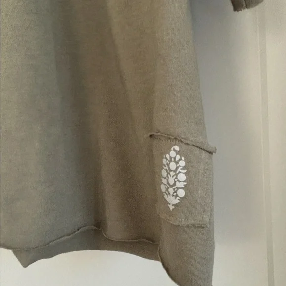 Free People Movement Fitness. Graphic Oversized T-Shirt in Olive and Yellow. - Picture 2 of 5